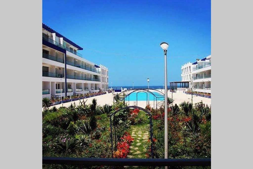 Apartment Pieds Dans L'eau, Piscine Face A La Mer - Adan Beach